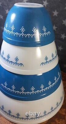 Vintage Pyrex Snowflake Garland blue/white Mixing Bowl Set of 4 VGC undamaged