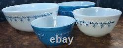 Vintage Pyrex Snowflake Garland blue/white Mixing Bowl Set of 4 VGC undamaged