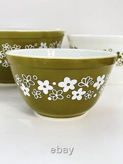 Vintage Pyrex Spring Blossom CRAZY DAISY Green 3-Piece Mixing Bowls EUC