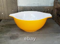 Vintage Pyrex Town & Country Complete Cinderella Mixing Bowl Set