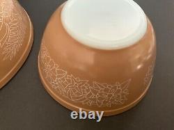 Vintage Pyrex'Woodland' Nesting Mixing Bowls set of four 401 404