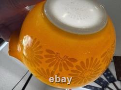 Vintage Pyrex set of 4 Sunflower Cinderella Nesting Bowls 441-444 (B)