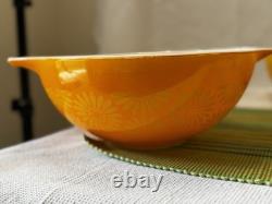 Vintage Pyrex set of 4 Sunflower Cinderella Nesting Bowls 441-444 (B)