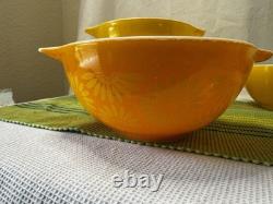 Vintage Pyrex set of 4 Sunflower Cinderella Nesting Bowls 441-444 (D)
