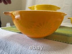 Vintage Pyrex set of 4 Sunflower Cinderella Nesting Bowls 441-444 (D)
