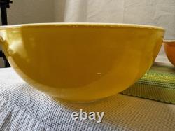 Vintage Pyrex set of 4 Sunflower Cinderella Nesting Bowls 441-444 (D)