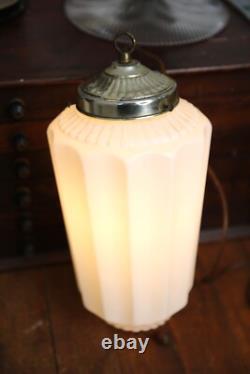 Vintage Regency Milk Glass Hanging Swag Light Lamp MCM Pendant white gold