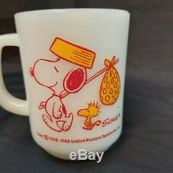 Vintage Set of 6 Fire King Milk Glass SNOOPY PEANUTS Coffee Mugs Red Baron +