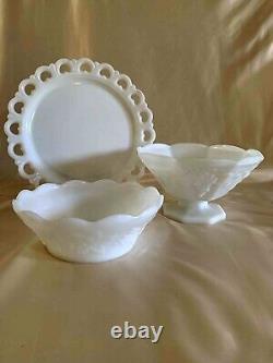 Vintage Set of White Milk Glass Harvest Grapes Serving Bowl/Compote and Lace Edg