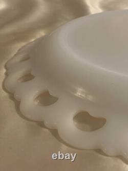 Vintage Set of White Milk Glass Harvest Grapes Serving Bowl/Compote and Lace Edg