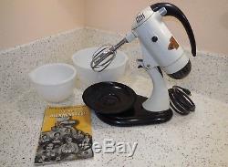Vintage Sunbeam Mixmaster Mixer Model 7B White Milk Glass Bowls Booklet w Video