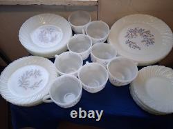Vintage Termocrisa milk glass full set 40 pieces 8 of each set no chip, cracks