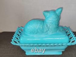 Vintage WESTMORELAND BLUE CAT MILK GLASS CANDY DISH WithBlue/Green Glass Eye-READ