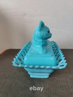 Vintage WESTMORELAND BLUE CAT MILK GLASS CANDY DISH WithBlue/Green Glass Eye-READ