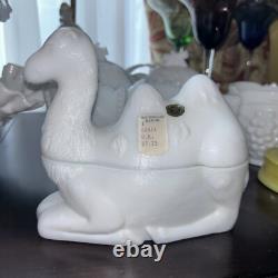 Vintage WESTMORELAND Milk Glass HUMPHREY CAMEL Lidded Dish With Original Sticker