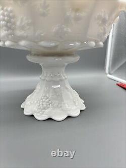 Vintage Westmoreland Milk Glass Paneled Grape Bowl Set With Stand