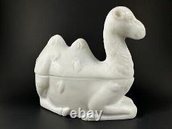 Vintage Westmoreland White Milk Glass Humphrey Camel 5.25 Candy Trinket Dish