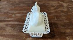 Vintage White Milk Glass Covered Dish Trinket Candy Box Lid Figural Cat Eyes