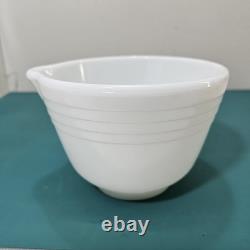 Vintage White Milk Glass Hamilton Beach Pyrex Ribbed Mixing Bowl Pour Spout