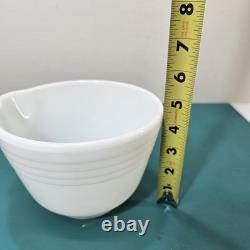Vintage White Milk Glass Hamilton Beach Pyrex Ribbed Mixing Bowl Pour Spout
