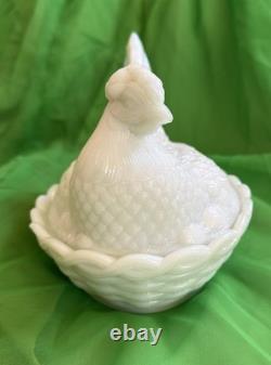 Vintage White Milk Glass Hen On Nest Vallerysthal Butter Dish 7.5 Large