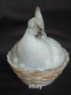 Vintage White Milk Glass Hen On Nest Vallerysthal Butter Dish Collecitble #a2