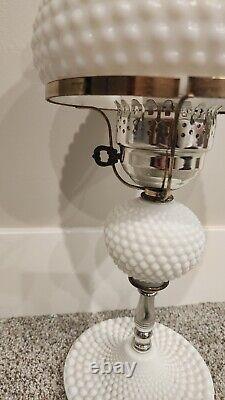 Vintage White Milk Glass Table Lamp Hobnail Bedside Night Stand Dresser