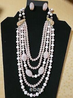 Vntg Robert Pink & White Milk Glass Necklace With Matching Clipon Earrings