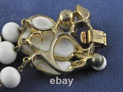 Vtg 1950s TRIFARI PAT PEND Poured White Milk Glass Pear Fruit Beaded Bracelet