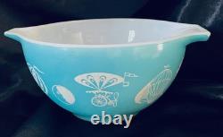 Vtg 1958 Pyrex Fancy Free Hot Air Balloons Cinderella Chip & Dip Bowls Turquoise