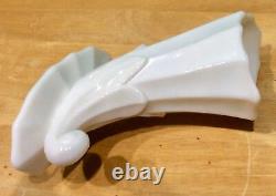 Vtg 40s Wht Milk Glass 6 Cornucopia Vase