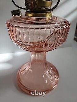 Vtg Aladdin Lincoln Drape, Pink Oil Lamp, White Milk Glass, 1992, Mint Cond