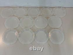 Vtg American Sweetheart Monax White Milk Glass Set of 13 Bread & Butter Plates