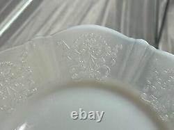 Vtg American Sweetheart Monax White Milk Glass Set of 13 Bread & Butter Plates