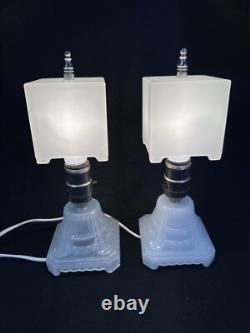 Vtg Antique 1930's Art Deco White Milk Glass Accent Vanity Boudoir Lamp Set 2