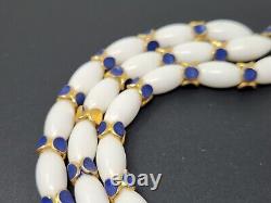 Vtg Crown Trifari White Milk Glass Enamel Bead Gold tone Statement Necklace 15