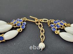 Vtg Crown Trifari White Milk Glass Enamel Bead Gold tone Statement Necklace 15