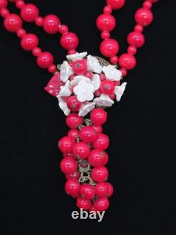 Vtg Early Miriam Haskell Red Bead White Milk Glass Flowers Necklace