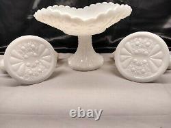 Vtg Fenton Daisy and Button Console Bowl Set With 2 Double Light Candlesticks