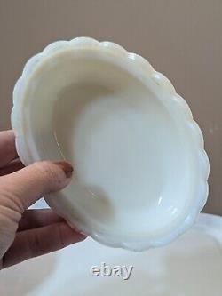 Vtg Fenton Purple Amethyst & White Milk Glass Baby Chick on Nest Covered Dish