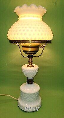 Vtg GWTW White Milk Glass Hobnail Boudoir Table Lamp