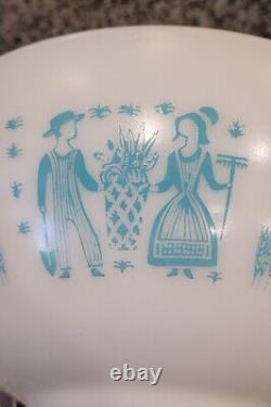 Vtg Pyrex Amish Butterprint Cinderella 4qt Mixing Bowl #444 Turquoise On White