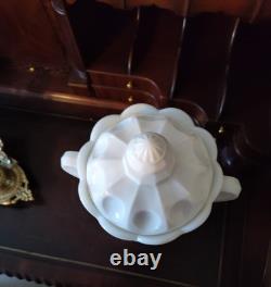 Vtg. WESTMORELAND Cherry Thumbprint Pattern Cookie Jar withLid White Milk Glass
