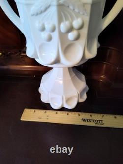 Vtg. WESTMORELAND Cherry Thumbprint Pattern Cookie Jar withLid White Milk Glass