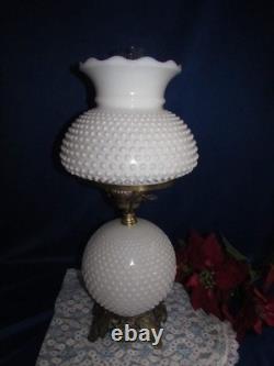 Vtg White Milk Glass Hobnail Gwtw Hurricane Parlor Table Lamp 3 Way 22 ½fenton