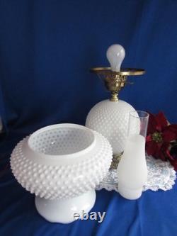Vtg White Milk Glass Hobnail Gwtw Hurricane Parlor Table Lamp 3 Way 22 ½fenton