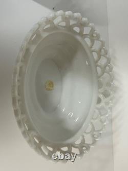 Westmoreland Fox on Lace Edge Nest, Glass Eyes Original NOS Label Milk Glass