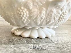 Westmoreland Milk Glass Oval Dish Large Paneled Grape! Minty