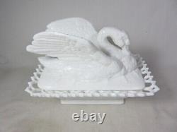 Westmoreland, Raised Wing Swan, Milk Glass, Dish/Bowl, Basketweave, Excellent