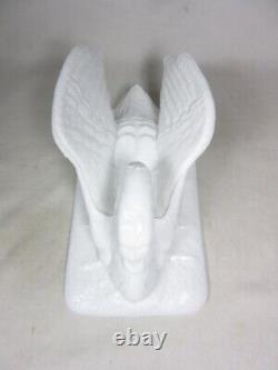 Westmoreland, Raised Wing Swan, Milk Glass, Dish/Bowl, Basketweave, Excellent